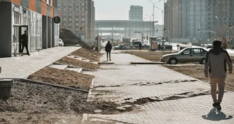 Токаев поручил акимам ходить пешком по своим городам