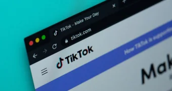 Женщине дали два года тюрьмы в Индонезии за ролик в TikTok