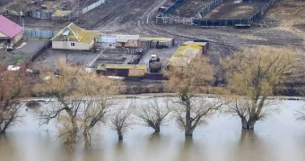 Бектенов: Большая вода нанесла существенный урон в России и движется к Уральску и Атырау