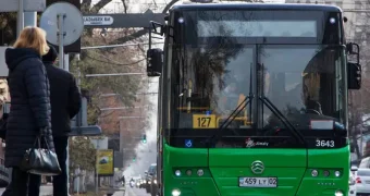 Водителям общественного транспорта запретят высаживать детей, если у них нет денег на проезд