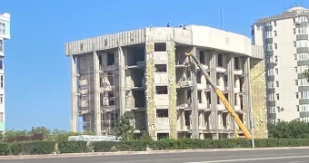 Причины капитального ремонта здания прокуратуры интересуют жителей Актау