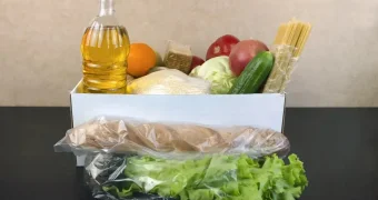 Цены на 10 видов продуктов снизились в Казахстане