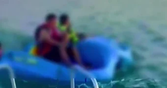 Катамаран с людьми унесло в море в Актау