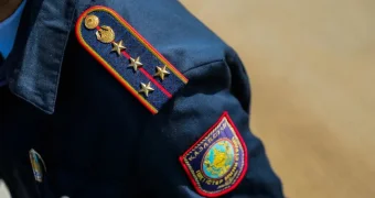 Полицейский насмерть сбил двух человек в Актюбинской области