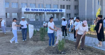 Педагоги в Мангистау внесли свой вклад в экоакцию «Таза Қазақстан»