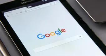 Как распознать сгенерированное изображение: Google может помочь