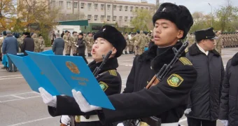 Пополнение пограничной службы КНБ в Актау приняло присягу