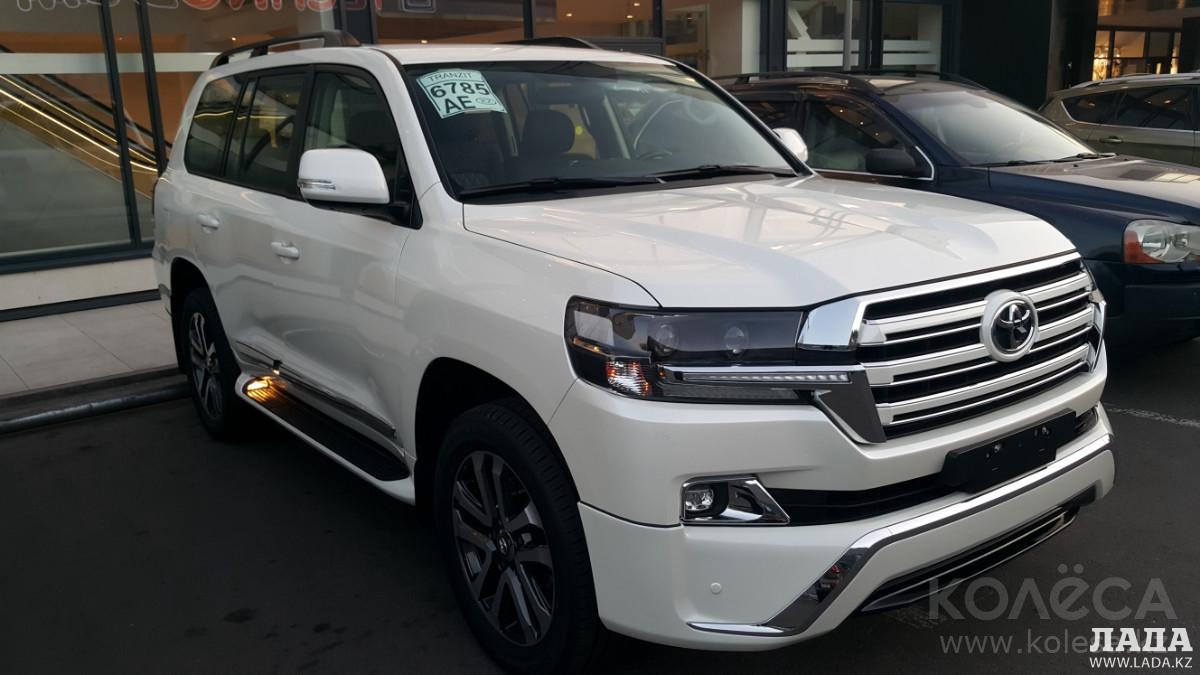 Пять автомобилей Toyota Land Cruiser-200 приобрел акимат Мангистауской области