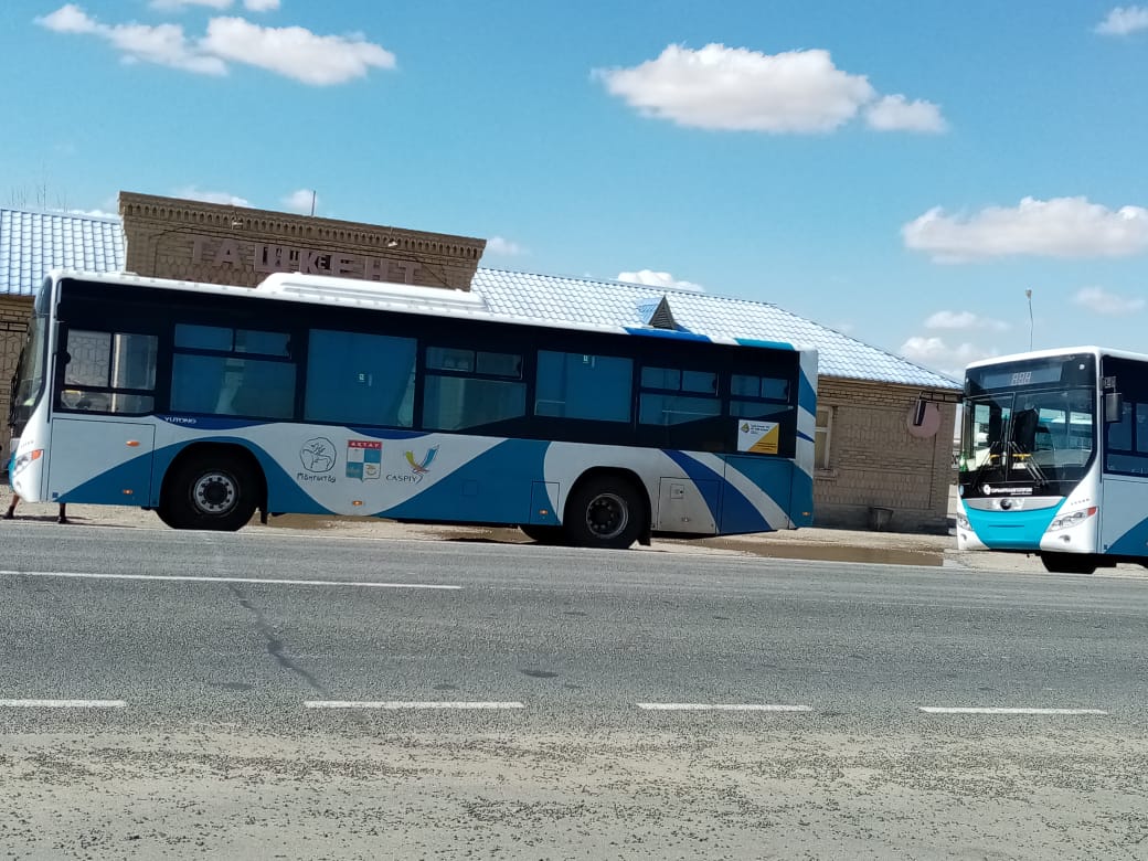 Маршрут автобуса актау. Автобус Актау. Общественный транспорт в Актау. Актау международные автобусы. Новые автобусы Актау.