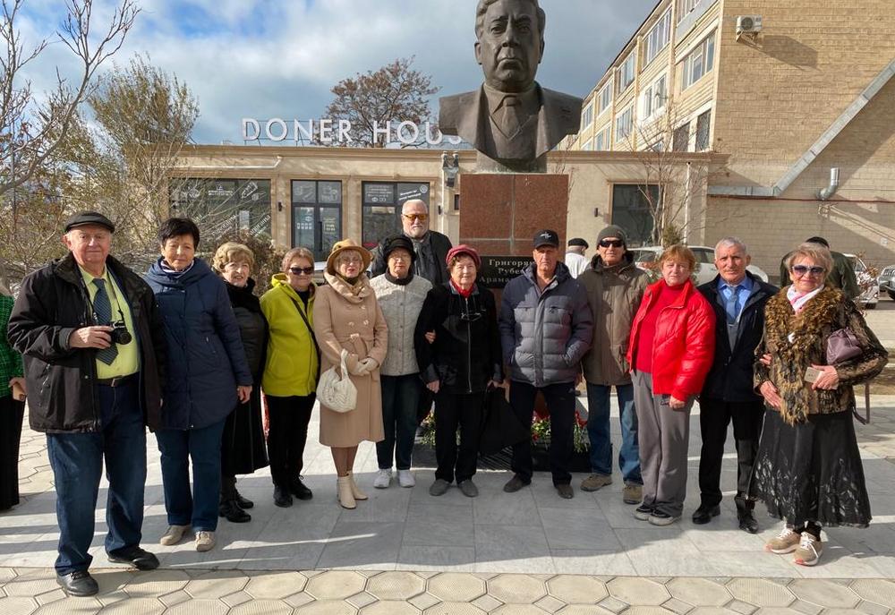 Flowers were laid at the bust of the former director of PGMK in Aktau Ruben Grigoryan