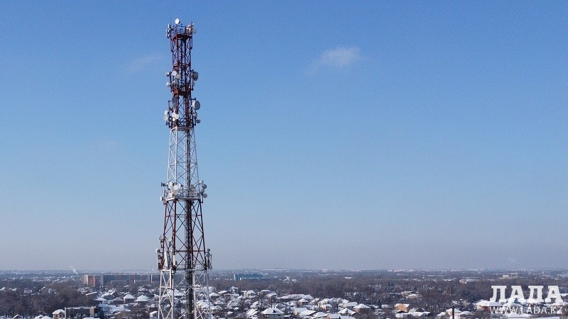 Радиофобия в Актау замедляет развитие мобильной связи в 14 микрорайонах