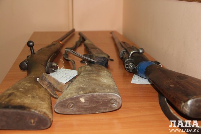 Жители Мангистау сдали в полицию 108 единиц огнестрельного оружия и 1405 патронов