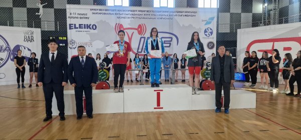 Новый рекорд Казахстана по пауэрлифтингу установила спортсменка из Актау